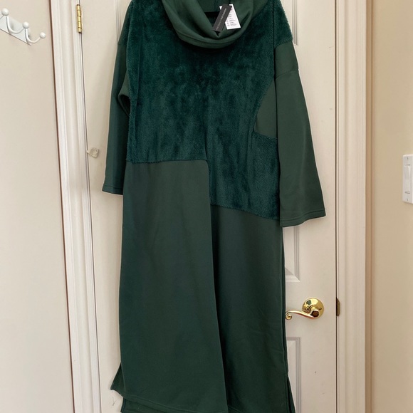 Brand new Green Zanzea winter dress with imitation fur accent in XXL - Picture 5 of 5